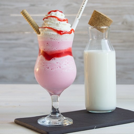 Çilekli Milkshake