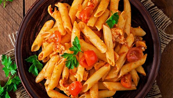 Domatesli Fesleğenli Penne