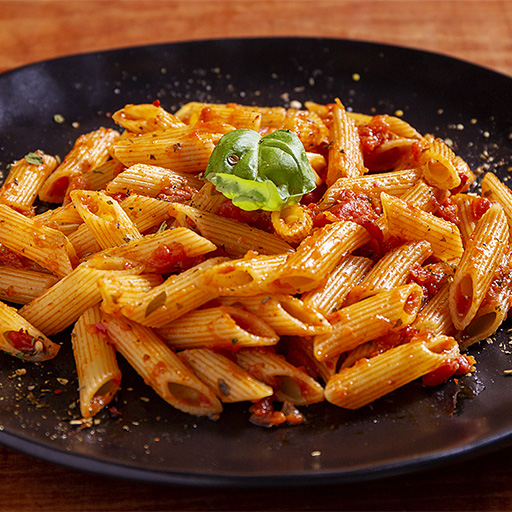 Domatesli Fesleğenli Penne